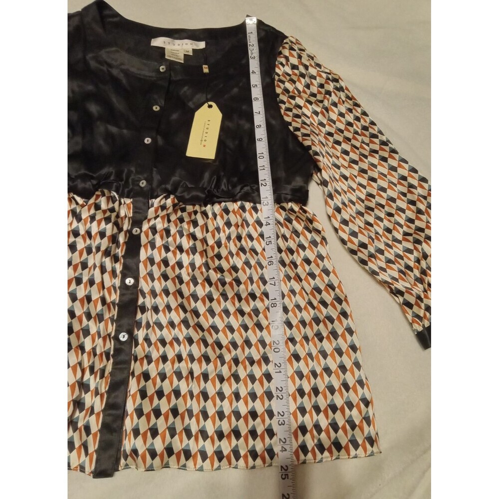 Studio M 100% Silk Blouse Medium - Picture 9 of 11
